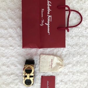 Salvatore ferragamo black/rose gold women’s belt